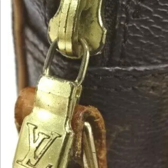 Authentic Louis Vuitton Amazon crossbody bag - Picture 5 of 8